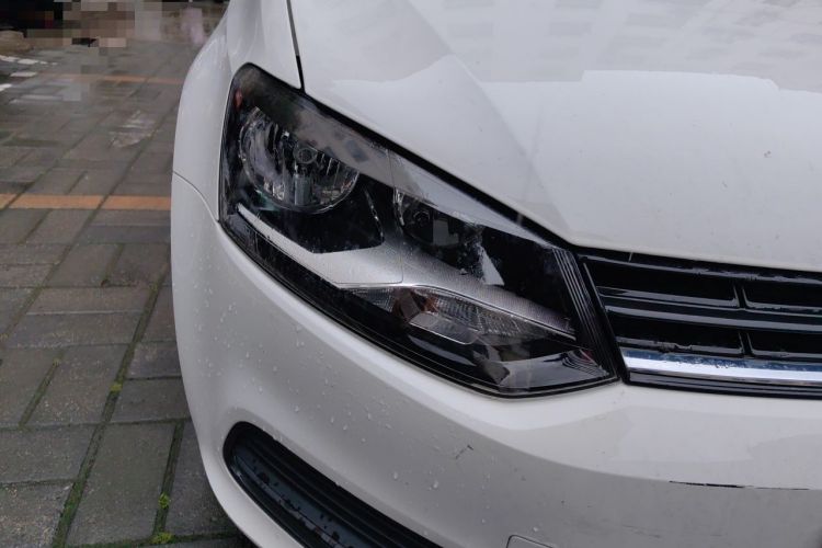 Used Volkswagen Polo 2018 1.5L Manual Drive-Comfort Model Right Front Headlight