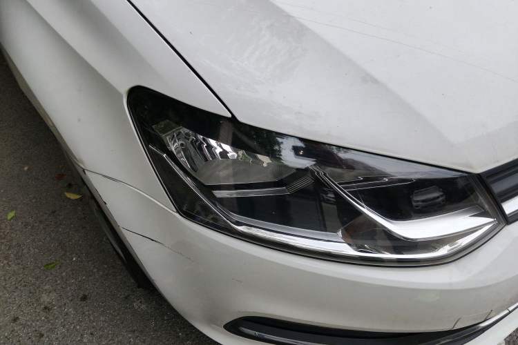 Used Volkswagen Polo 2018 1.5L Automatic Enjoyment Model Right Front Headlight