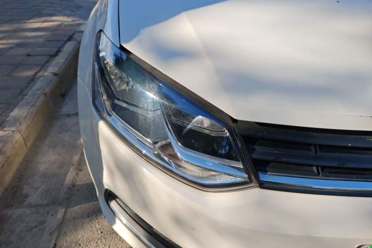 Used Volkswagen Polo 2018 1.5L Automatic Enjoyment Model Right Front Headlight