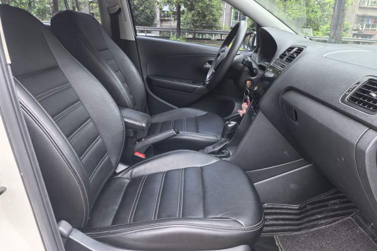 Used Volkswagen Polo 2018 1.5L Automatic Advanced Driving Model Right Front Seat