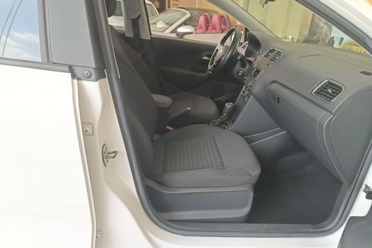 Used Volkswagen Polo 2018 1.5L Automatic Enjoyment Model Right Front Seat