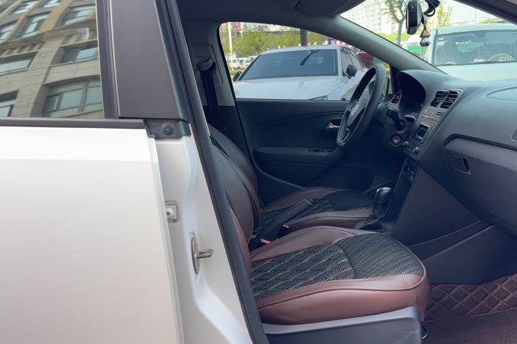 Used Volkswagen Polo 2018 1.5L Automatic Advanced Driving Model Right Front Seat