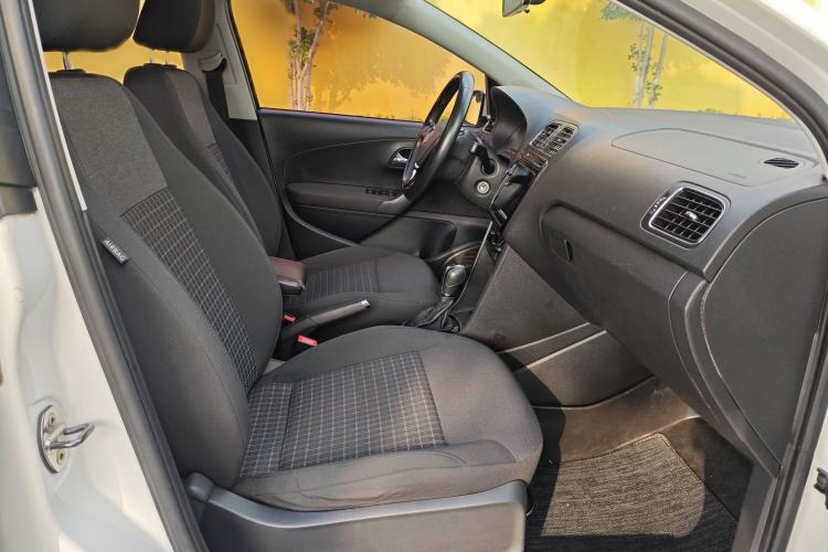 Used Volkswagen Polo 2018 1.5L Automatic Enjoyment Model Right Front Seat