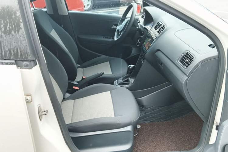 Used Volkswagen Polo 2018 1.5L Automatic Advanced Driving Model Right Front Seat