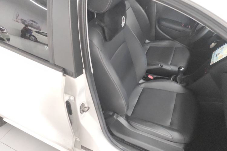 Used Volkswagen Polo 2018 1.5L Manual Drive-Comfort Model Right Front Seat