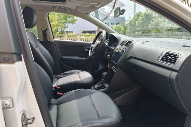 Used Volkswagen Polo 2018 1.5L Automatic Enjoyment Model Right Front Seat