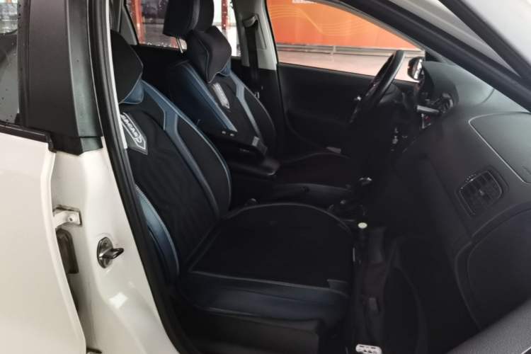 Used Volkswagen Polo 2018 1.5L Automatic Advanced Driving Model Right Front Seat