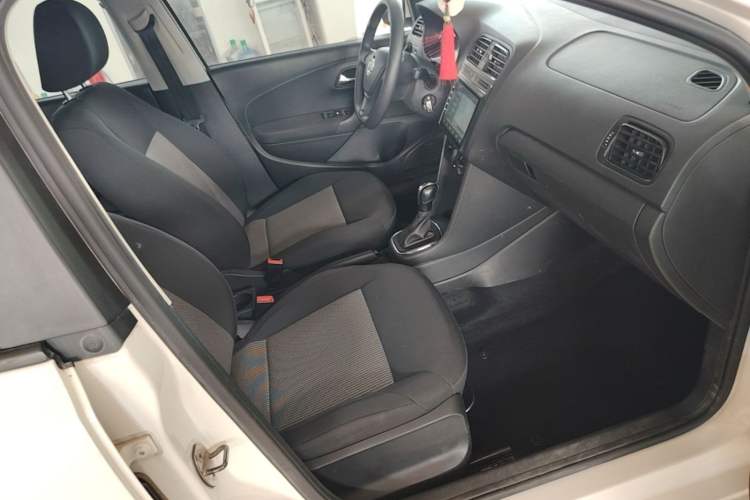 Used Volkswagen Polo 2018 1.5L Automatic Advanced Driving Model Right Front Seat
