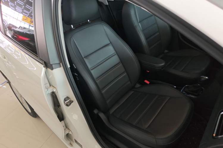 Used Volkswagen Polo 2018 1.5L Automatic Luxury Edition Right Front Seat
