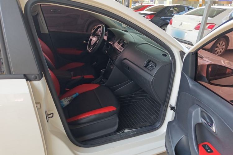 Used Volkswagen Polo 2018 1.5L Automatic Advanced Driving Model Right Front Seat
