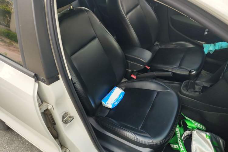 Used Volkswagen Polo 2018 1.5L Manual Drive-Comfort Model Right Front Seat