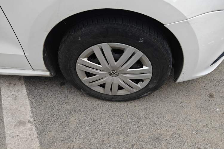 Used Volkswagen Polo 2018 1.5L Automatic Advanced Driving Model Right Front Wheel Hub