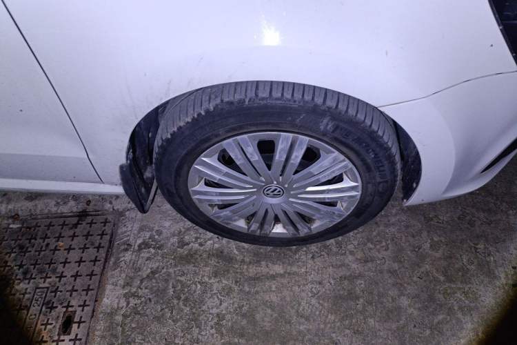 Used Volkswagen Polo 2018 1.5L Automatic Enjoyment Model Right Front Wheel Hub
