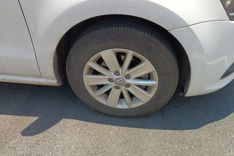 Used Volkswagen Polo 2018 1.5L Manual Drive-Comfort Model Right Front Wheel Hub