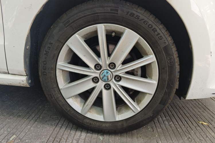 Used Volkswagen Polo 2018 1.5L Automatic Luxury Edition Right Front Wheel Hub