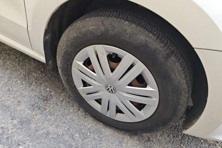 Used Volkswagen Polo 2018 1.5L Manual Drive-Comfort Model Right Front Wheel Hub
