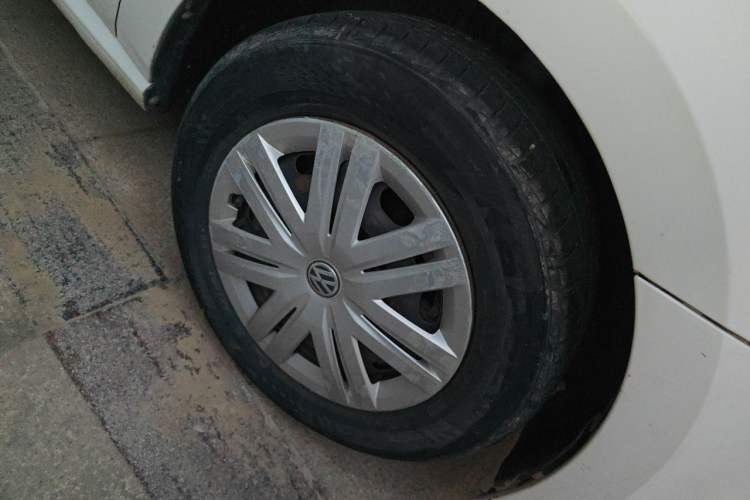 Used Volkswagen Polo 2018 1.5L Manual Drive-Comfort Model Right Front Wheel Hub