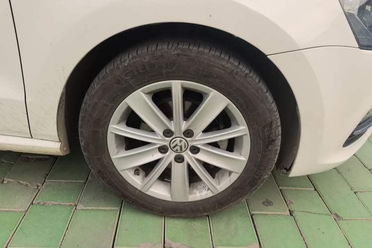Used Volkswagen Polo 2018 1.5L Automatic Enjoyment Model Right Front Wheel Hub