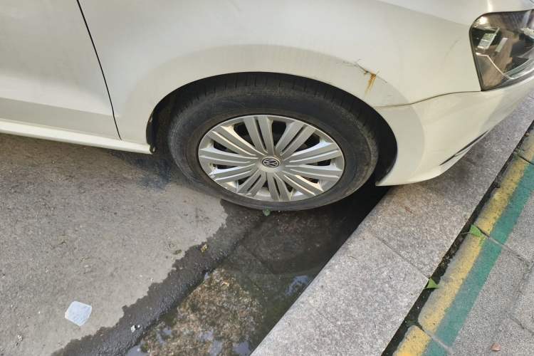 Used Volkswagen Polo 2018 1.5L Automatic Enjoyment Model Right Front Wheel Hub