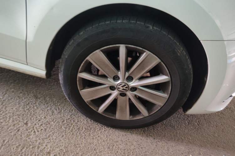 Used Volkswagen Polo 2018 1.5L Automatic Enjoyment Model Right Front Wheel Hub