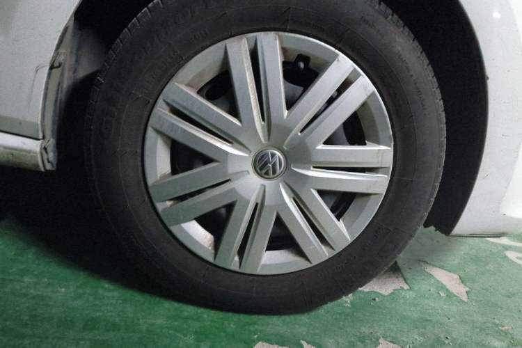 Used Volkswagen Polo 2018 1.5L Manual Drive-Comfort Model Right Front Wheel Hub