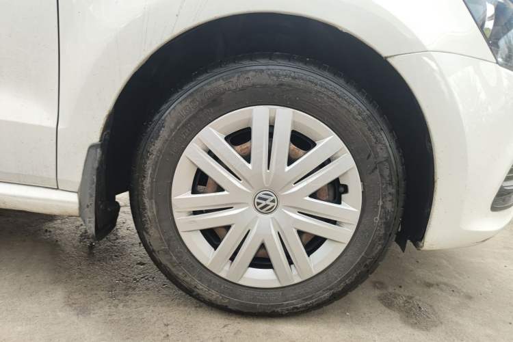Used Volkswagen Polo 2018 1.5L Automatic Advanced Driving Model Right Front Wheel Hub