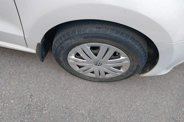 Used Volkswagen Polo 2018 1.5L Manual Drive-Comfort Model Right Front Wheel Hub