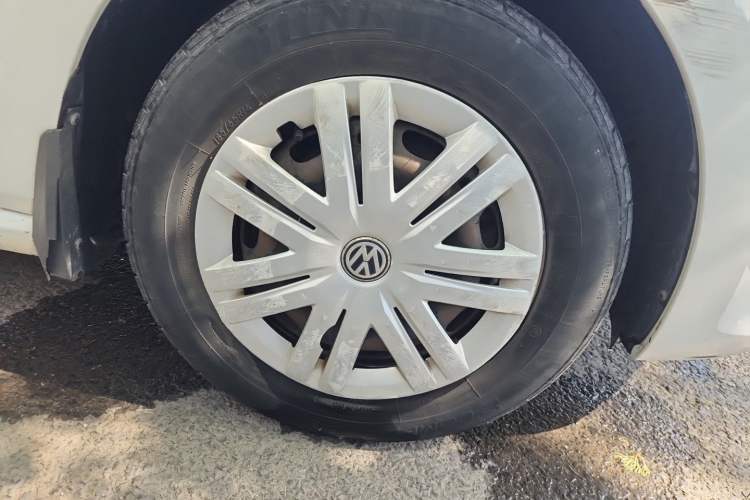 Used Volkswagen Polo 2018 1.5L Manual Drive-Comfort Model Right Front Wheel Hub