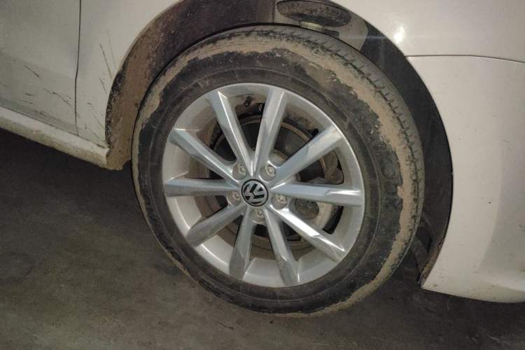 Used Volkswagen Polo 2018 1.5L Automatic Enjoyment Model Right Front Wheel Hub