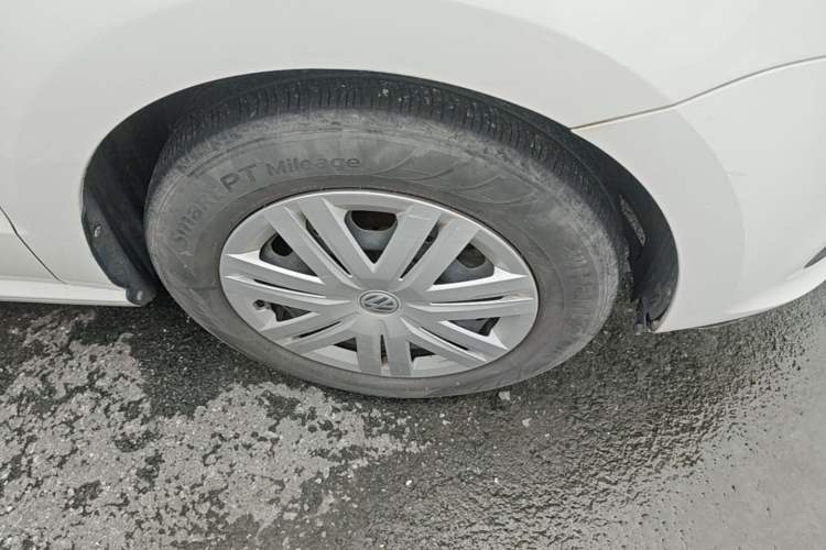 Used Volkswagen Polo 2018 1.5L Automatic Advanced Driving Model Right Front Wheel Hub