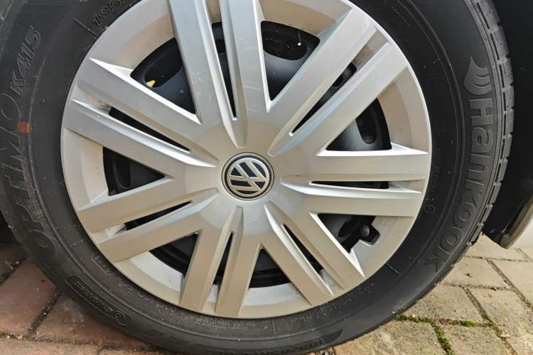 Used Volkswagen Polo 2018 1.5L Automatic Advanced Driving Model Right Front Wheel Hub