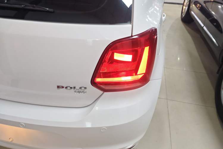 Used Volkswagen Polo 2018 1.5L Automatic Advanced Driving Model Right Rear Taillight