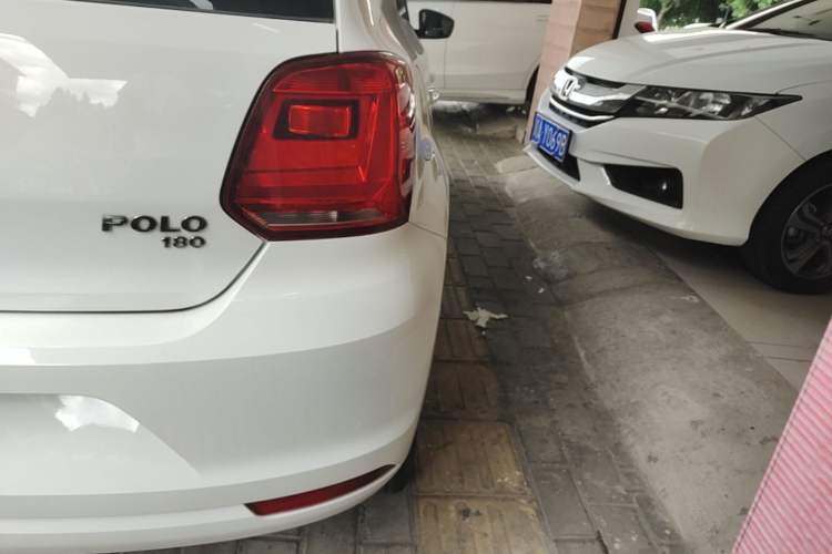 Used Volkswagen Polo 2018 1.5L Automatic Advanced Driving Model Right Rear Taillight
