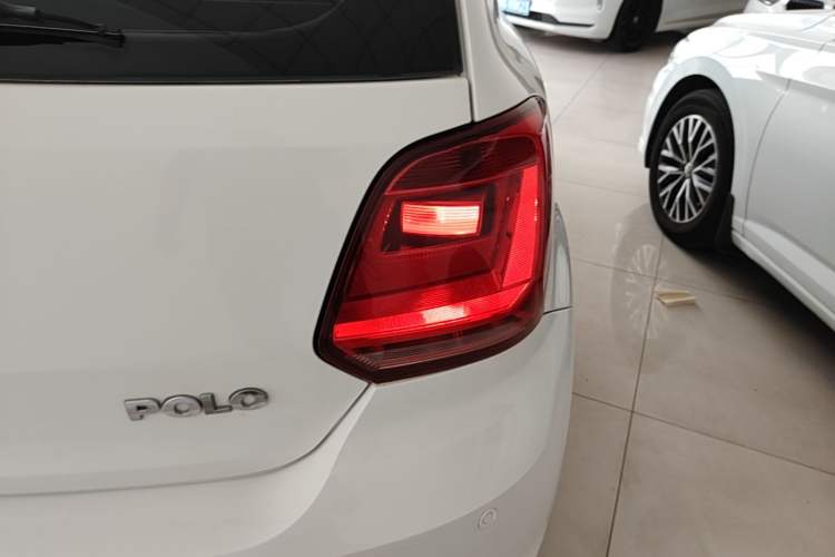 Used Volkswagen Polo 2018 1.5L Automatic Advanced Driving Model Right Rear Taillight