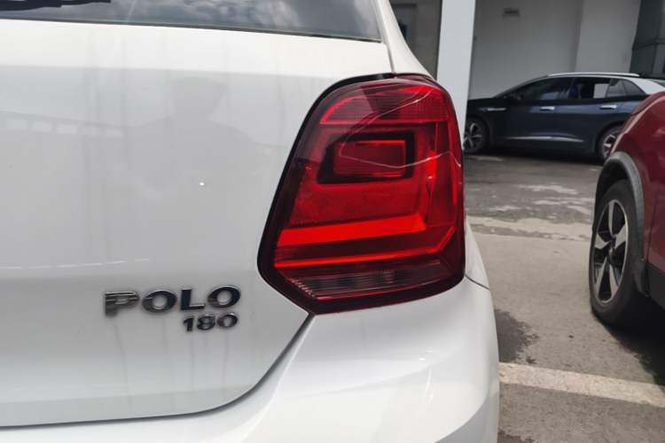 Used Volkswagen Polo 2018 1.5L Automatic Advanced Driving Model Right Rear Taillight