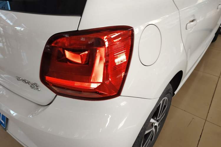 Used Volkswagen Polo 2018 1.5L Automatic Advanced Driving Model Right Rear Taillight