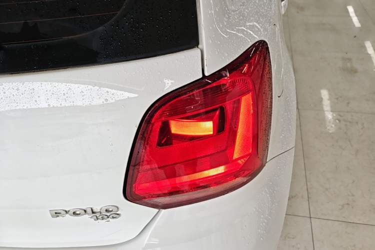 Used Volkswagen Polo 2018 1.5L Automatic Advanced Driving Model Right Rear Taillight