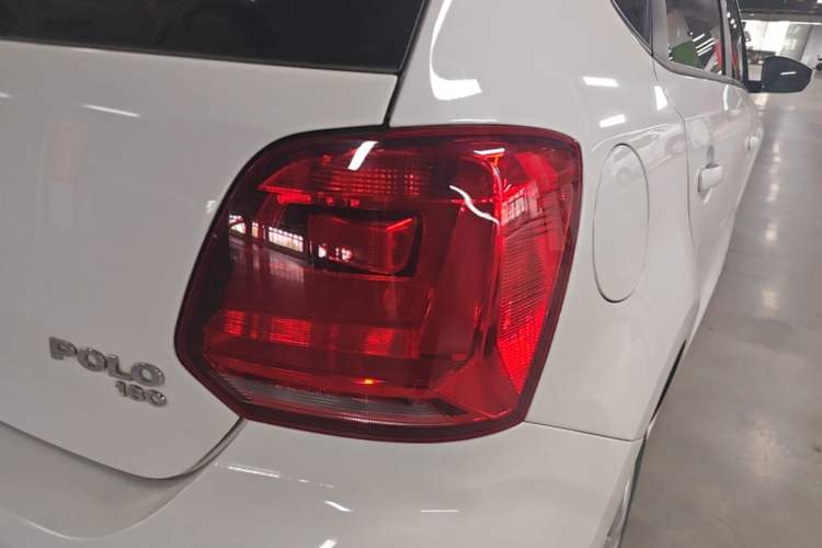 Used Volkswagen Polo 2018 1.5L Automatic Advanced Driving Model Right Rear Taillight