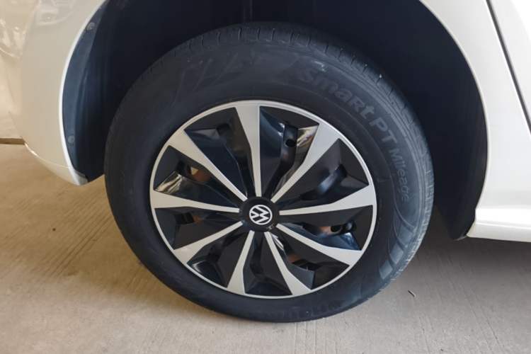 Used Volkswagen Polo 2018 1.5L Automatic Advanced Driving Model Right Rear Wheel Hub