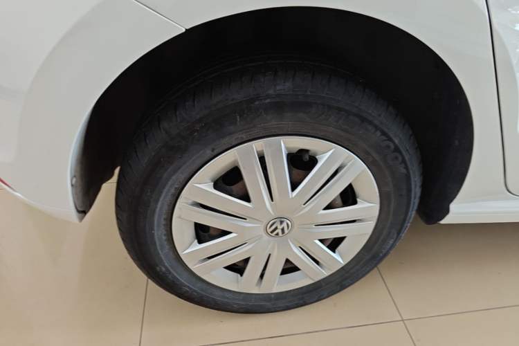Used Volkswagen Polo 2018 1.5L Automatic Advanced Driving Model Right Rear Wheel Hub