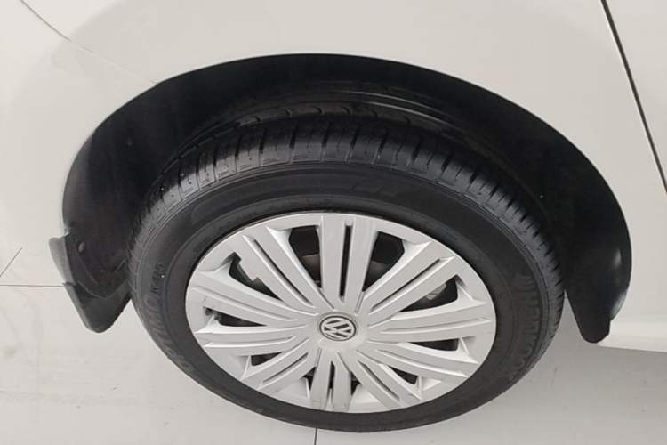 Used Volkswagen Polo 2018 1.5L Automatic Enjoyment Model Right Rear Wheel Hub