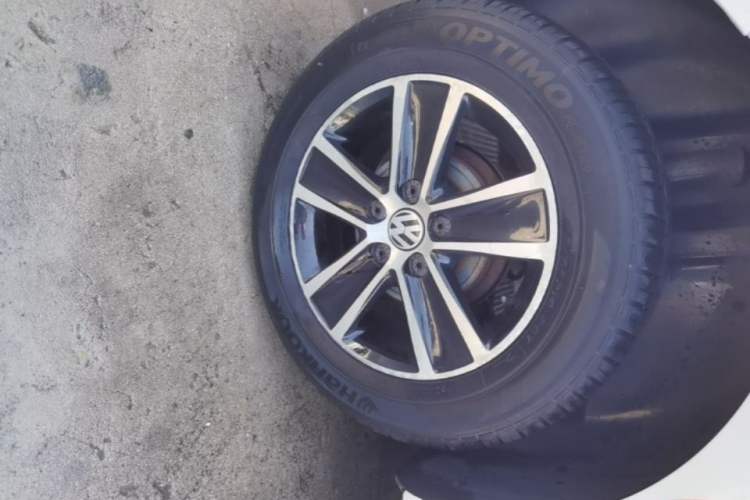 Used Volkswagen Polo 2018 1.5L Automatic Advanced Driving Model Right Rear Wheel Hub