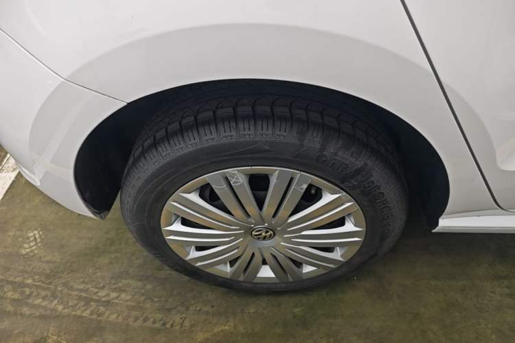 Used Volkswagen Polo 2018 1.5L Automatic Enjoyment Model Right Rear Wheel Hub