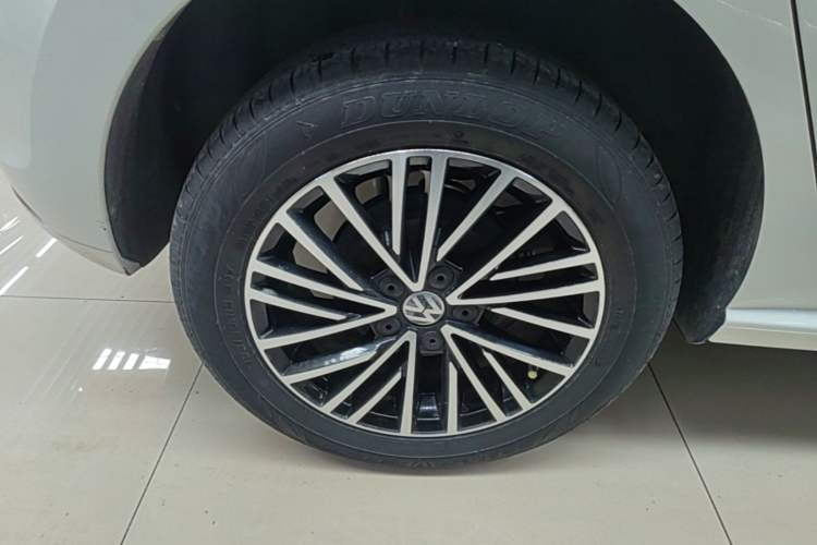 Used Volkswagen Polo 2018 1.5L Automatic Enjoyment Model Right Rear Wheel Hub