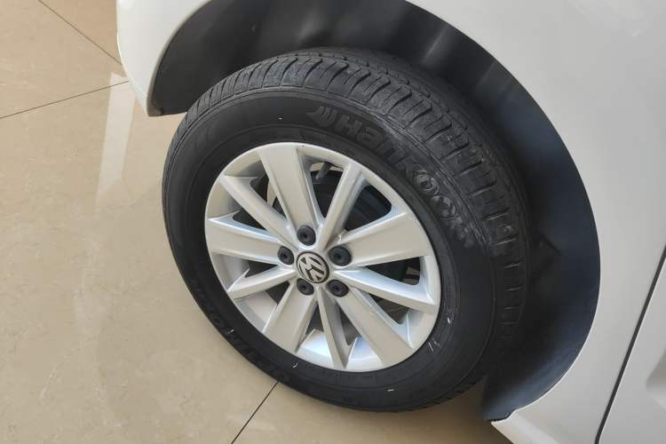 Used Volkswagen Polo 2018 1.5L Automatic Advanced Driving Model Right Rear Wheel Hub