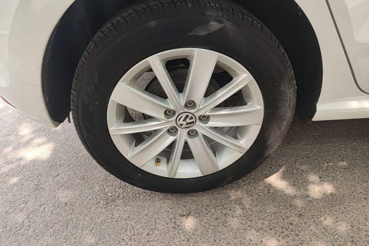 Used Volkswagen Polo 2018 1.5L Automatic Enjoyment Model Right Rear Wheel Hub