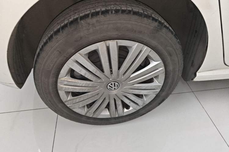 Used Volkswagen Polo 2018 1.5L Automatic Enjoyment Model Right Rear Wheel Hub