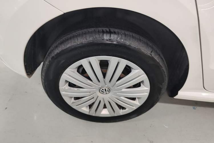 Used Volkswagen Polo 2018 1.5L Automatic Enjoyment Model Right Rear Wheel Hub