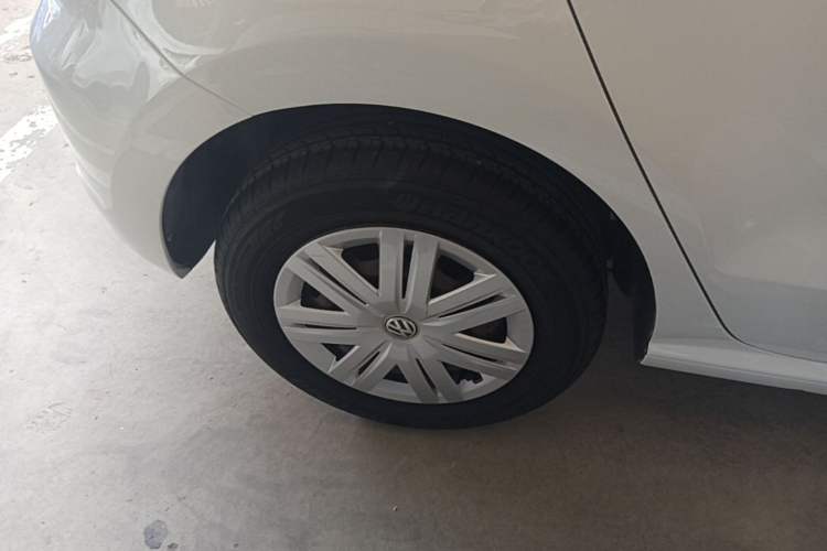 Used Volkswagen Polo 2018 1.5L Manual Drive-Comfort Model Right Rear Wheel Hub