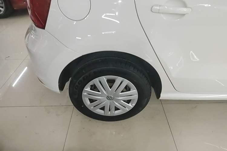 Used Volkswagen Polo 2018 1.5L Manual Drive-Comfort Model Right Rear Wheel Hub